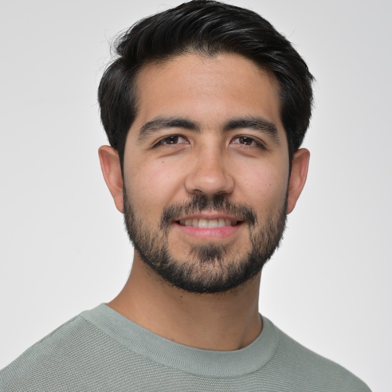 Emiliano Pizaña - Founding Engineer